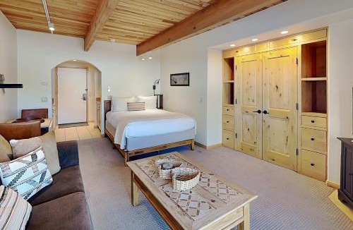 Snowmass Village House | Timberline Condominiums Studio Deluxe Unit 215