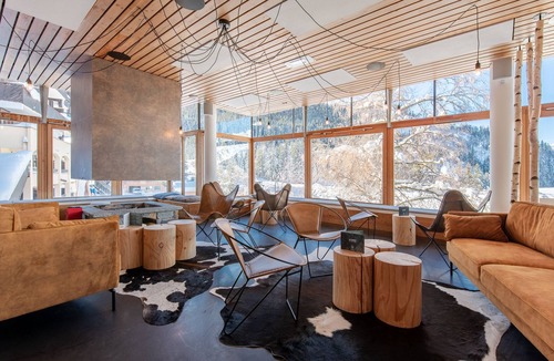 Oz-en-Oisans Hotel | Timberlodge