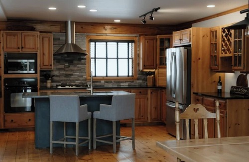 Greater Madawaska House | Timbernest Cabin Black Donald Lake [Hot Tub]