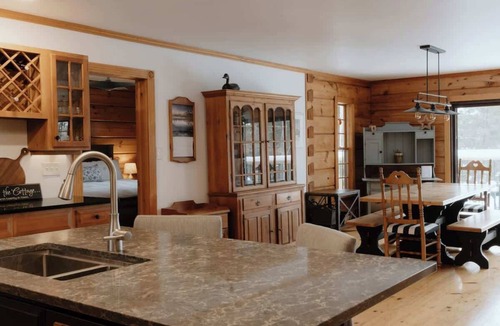 Greater Madawaska House | Timbernest Cabin Black Donald Lake [Hot Tub]