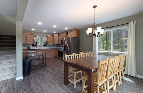 Packwood Cabin | Timbers Edge | Quaint Oasis | 3 Bed, 2 Bath