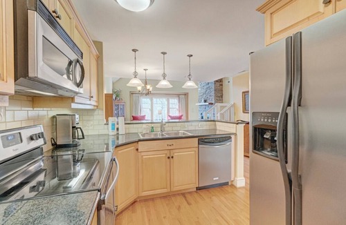 Foscoe Condo | Timbers O-4- Mtn Condo, Gated Resort, Indoor/Outdoor Pools & Hot Tub, Two Levels