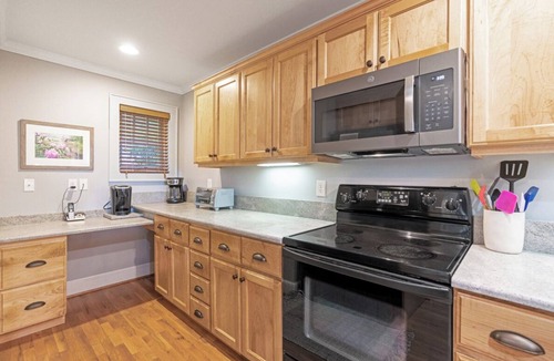 Foscoe Condo | Timbers P-2- Mtn Condo, Gated Resort, Indoor/Outdoor Pools & Hot Tub, Two Levels