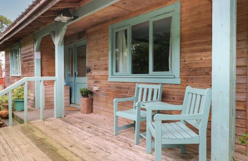 Cosheston House | Timbertwig Lodge