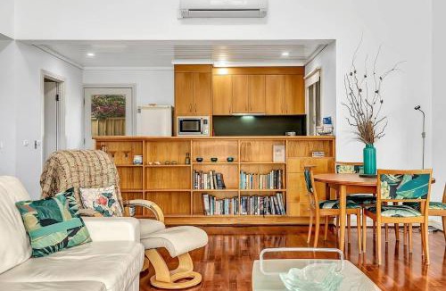 Semaphore Apartment | Time and Tide Hideaway - A Spacious Beachside Escape