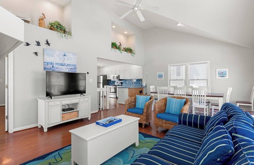 Nags Head House | Time Out: Oceanside, Beach Club Access