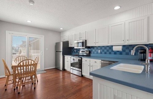 Nags Head House | Time Out: Oceanside, Beach Club Access