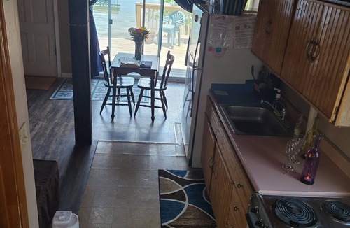 Town of Benton Cottage | Time Peace on Seneca Lake- Peaceful Lakefront Wine Trail Retreat