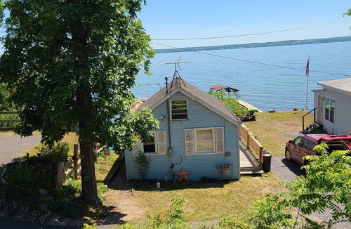 Town of Benton Cottage | Time Peace on Seneca Lake- Peaceful Lakefront Wine Trail Retreat