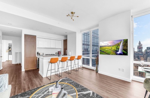 Hell's Kitchen Apartment | Time Square APT