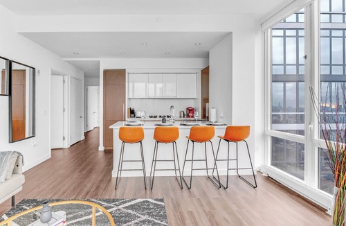 Hell's Kitchen Apartment | Time Square APT