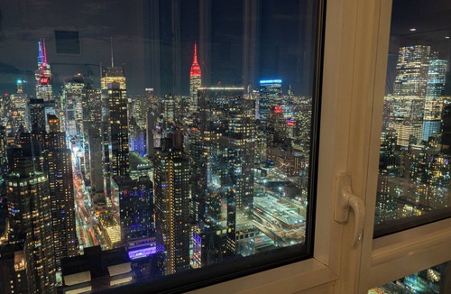 Hell's Kitchen Apartment | Time Square APT