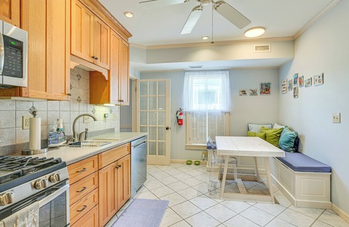 Belhaven House | Timeless Charm! Family Home Near Belhaven Beach