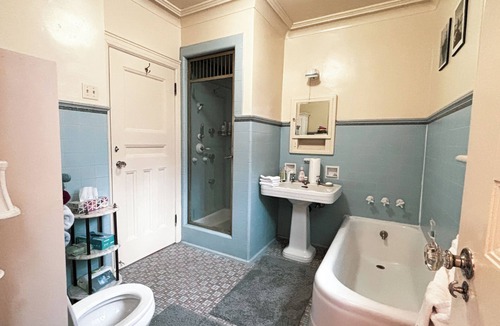 Hull House | Timeless heritage home in Gatineau steps from Ottawa’s Parliament Buildings
