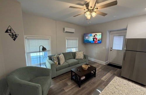 Ashfield Apartment | Timeless Jim Thorpe Stay at Charles Albright