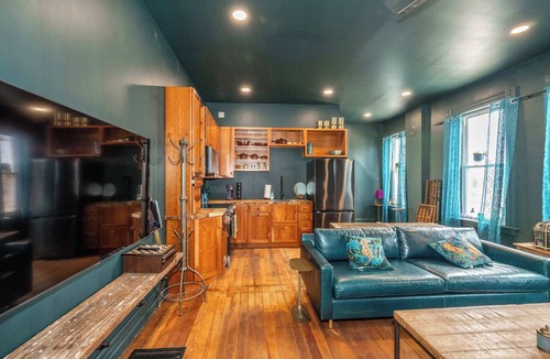 Blanchester Apartment | Timeless on Main 2 For 2