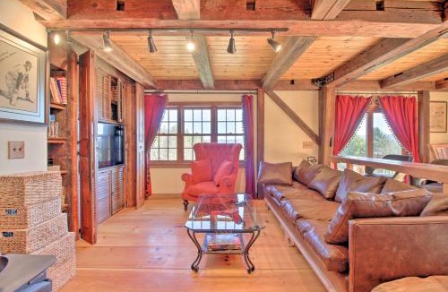 Putney House | Timeless Red Sox Retreat with Scenic Mountain Views!