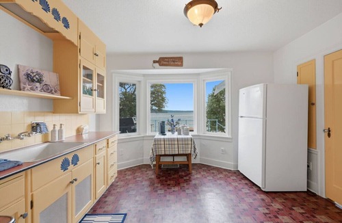 Poulsbo House | Timeless Tides Cottage | Waterfront, Sauna, Kayaks