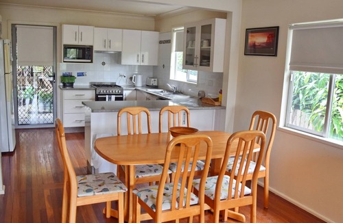 South West Rocks House | Timeout - walk to the beach