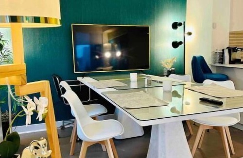 Central New York City Apartment | Times Square Luxurious Massive 2bed/2bath flat,NYC