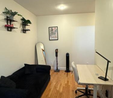 Midtown West House | Times Square Studio