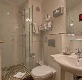 Montparnasse Hotel | Timhotel Tour Montparnasse