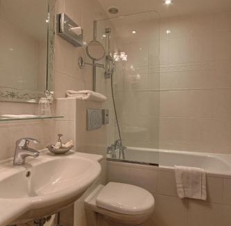 Montparnasse Hotel | Timhotel Tour Montparnasse