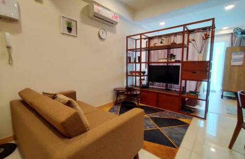 Balok Apartment | TimurBay Seafront ZarZyra Suite