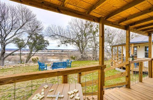 Dennis House | Tin De Blue Grainbury Silo and Cabins