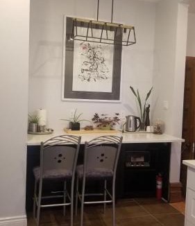 Centretown Apartment | Tina's gem