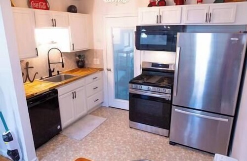 Midwest City House | Tinker AFB OKC I-40 Maverick Themed Getaway!