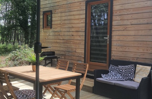 Campet-et-Lamolere Ski Chalet | Tinny house Pinsol