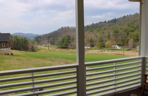 West Jefferson House | Tiny 2br Cabin w/ View | Grill | Fire Pit #1