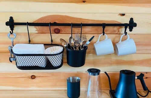 Hector Apartment | Tiny Cabin Stay in the Finger Lakes! (English)