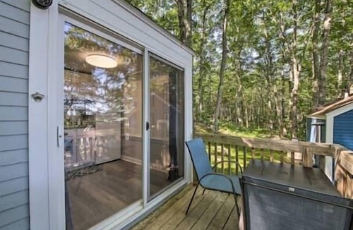 Edgecomb Cottage | Tiny Cottage Near Everything 10