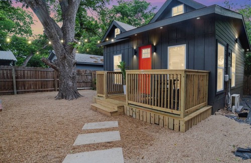 Eastside Promise Neighborhood House | Tiny Escape Near Downtown San Antonio, Fort Sam & Frost Center