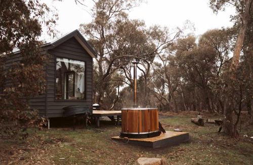 Metcalfe House | Tiny Harper