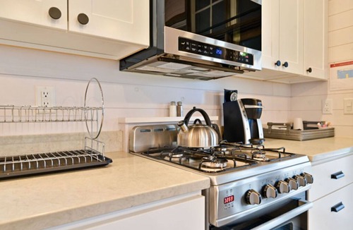 Wyoming Cabin | Tiny Home | 2-Story Windows + Gorgeous Views