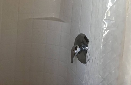 Heise Cabin | Tiny Home @ 7N Ranch Resort, sleeps 4, central location.