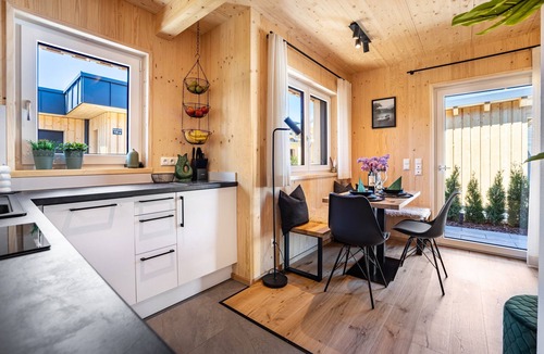Stotten am Auerberg House | Tiny Home “Auerberg Sweet” with Private Terrace and Wi-Fi