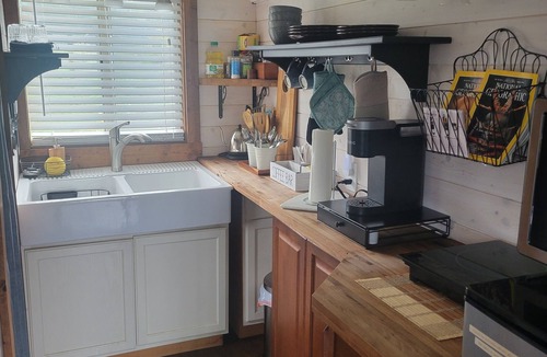 Silverton Cabin | "Tiny Home" at Buena Vista Lavender Farm with private porch and a stunning view