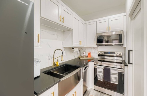 Union City House | Tiny Home Atlanta Retreat