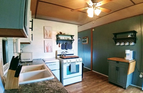Adamsville Cabin | Tiny home cabin by the pond