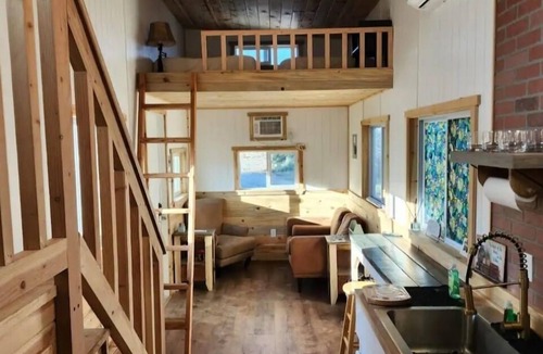 Park Village House | Tiny Home, close to Death Valley