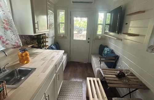 Azle Cabin | Tiny Home Escape with Easy access to Fort Worth