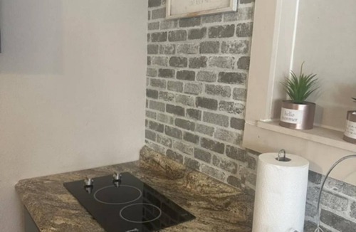 Sugar Land Cabin | Tiny home for short and long term also