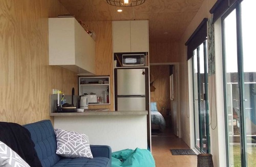 Rototai House | Tiny Home Getaway - a lake retreat