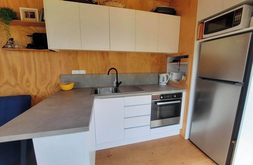 Rototai House | Tiny Home Getaway - a lake retreat