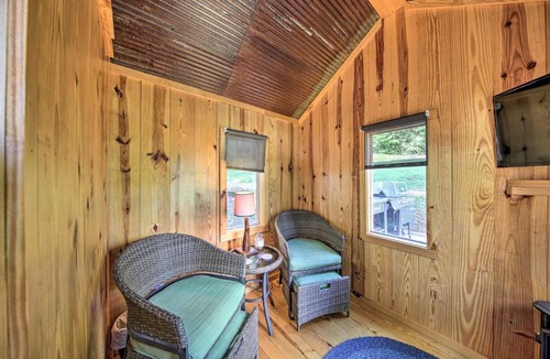 Hayesville House | Tiny Home in Hayesville with Deck Near Trails!