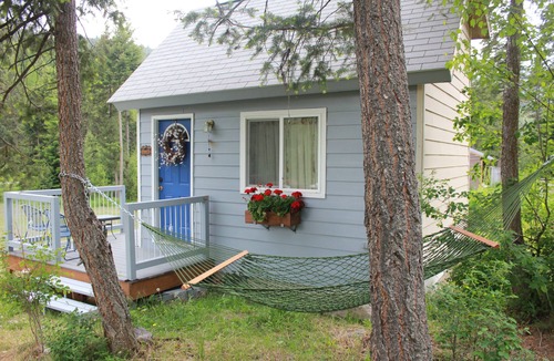 Somers Cottage | Tiny home in the Big Sky